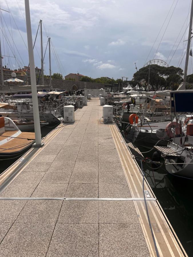 Location Antibes Extérieur photo